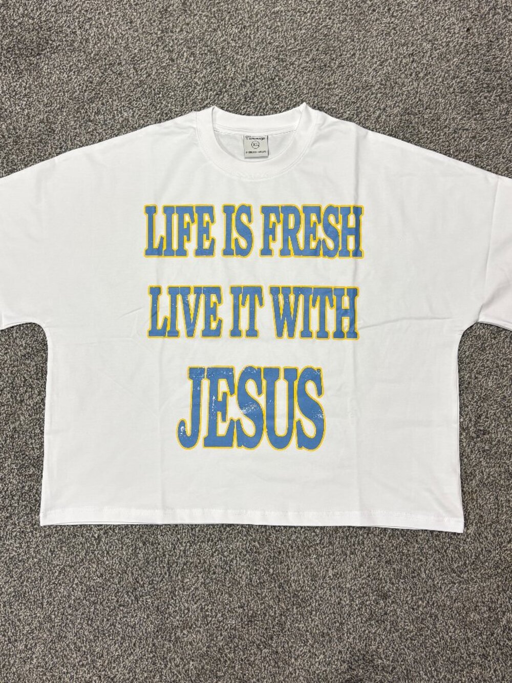 COMMONRAGS Life Is Fresh Cropped Tee, Size XL